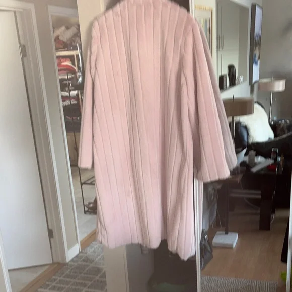 SHEIN Soft Pink Teddy Jacket - Picture 4 of 4